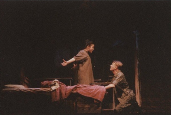 Chris in Miss Saigon4a.jpg